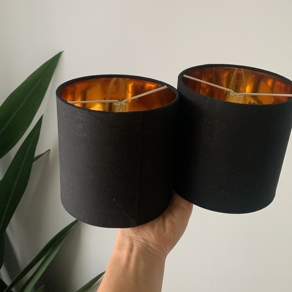 BLACK LAMP SHADES WITH GOLD LINING CLIP ON LIGHT SHADES CANDLE CHANDELIER MCM‎ - Picture 1 of 14